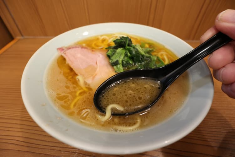 【YASUがゆく】ラーメンレンゲが好き過ぎ、マイレンゲを持ってラーメン店に行ってみた